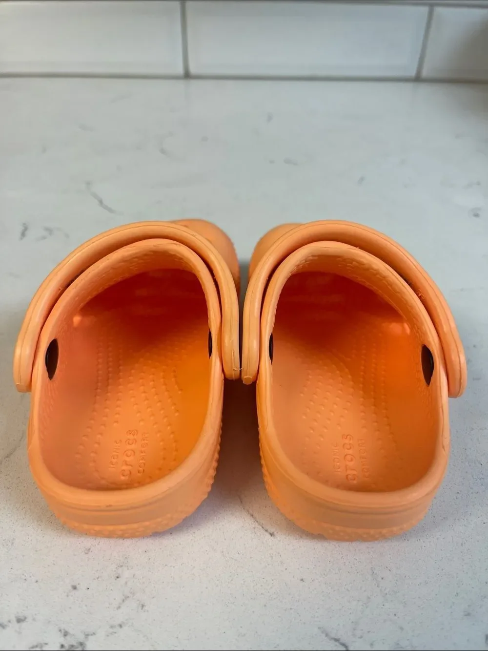 Crocs Toddler Classic Clog Size 5 Peach - Light Orange ? Style # 204536